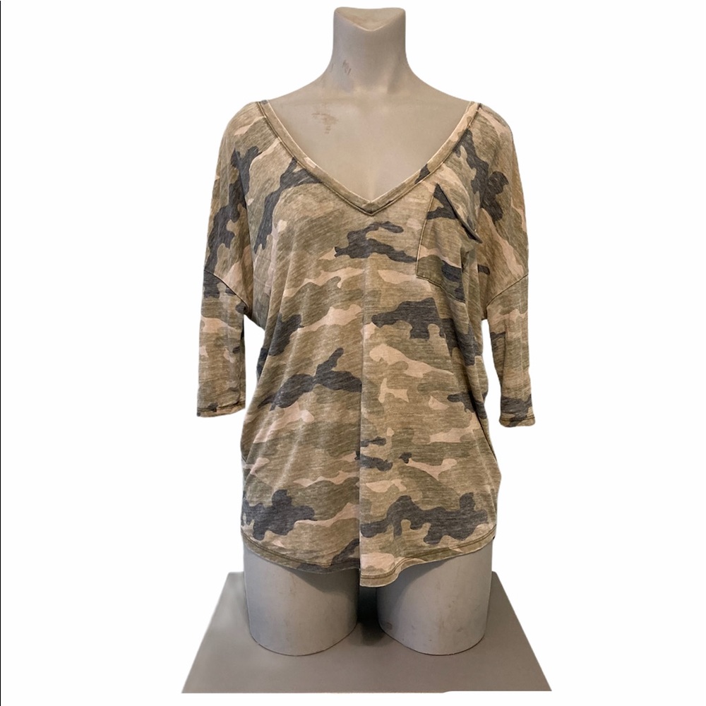 Express Women’s Camouflage Top
